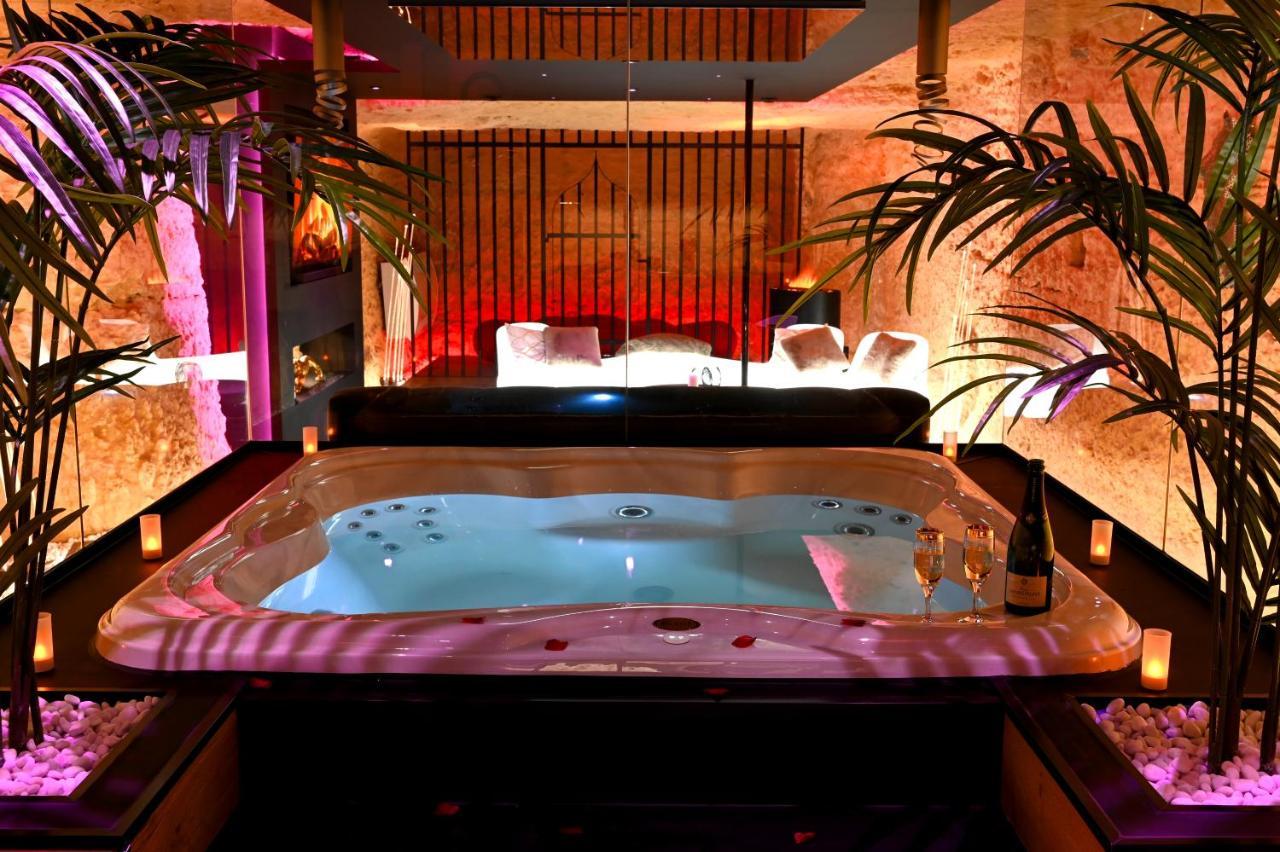Omira - Nuits D'Exception & Spa Tours Extérieur photo